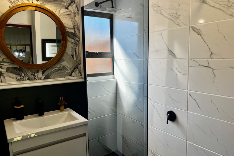 2 Bedroom Property for Sale in Heatherlands Western Cape